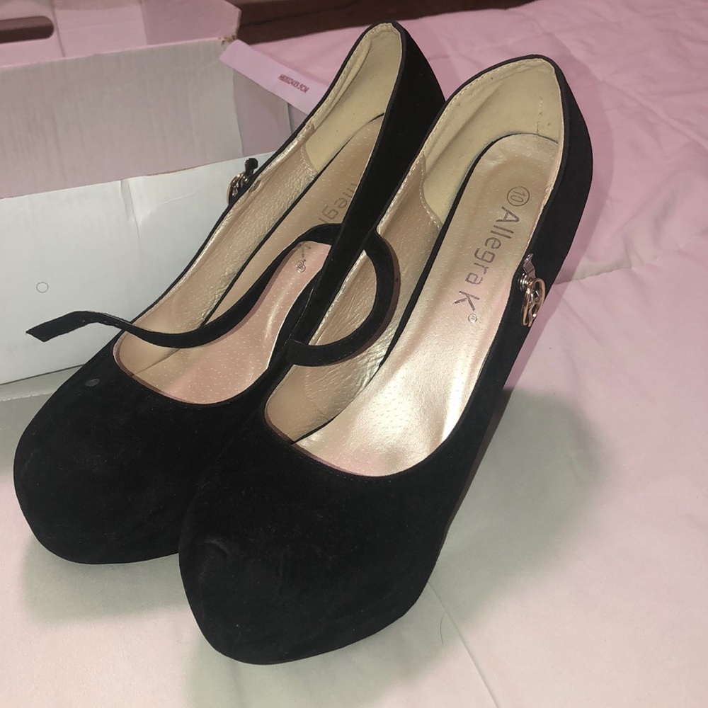 Black heels